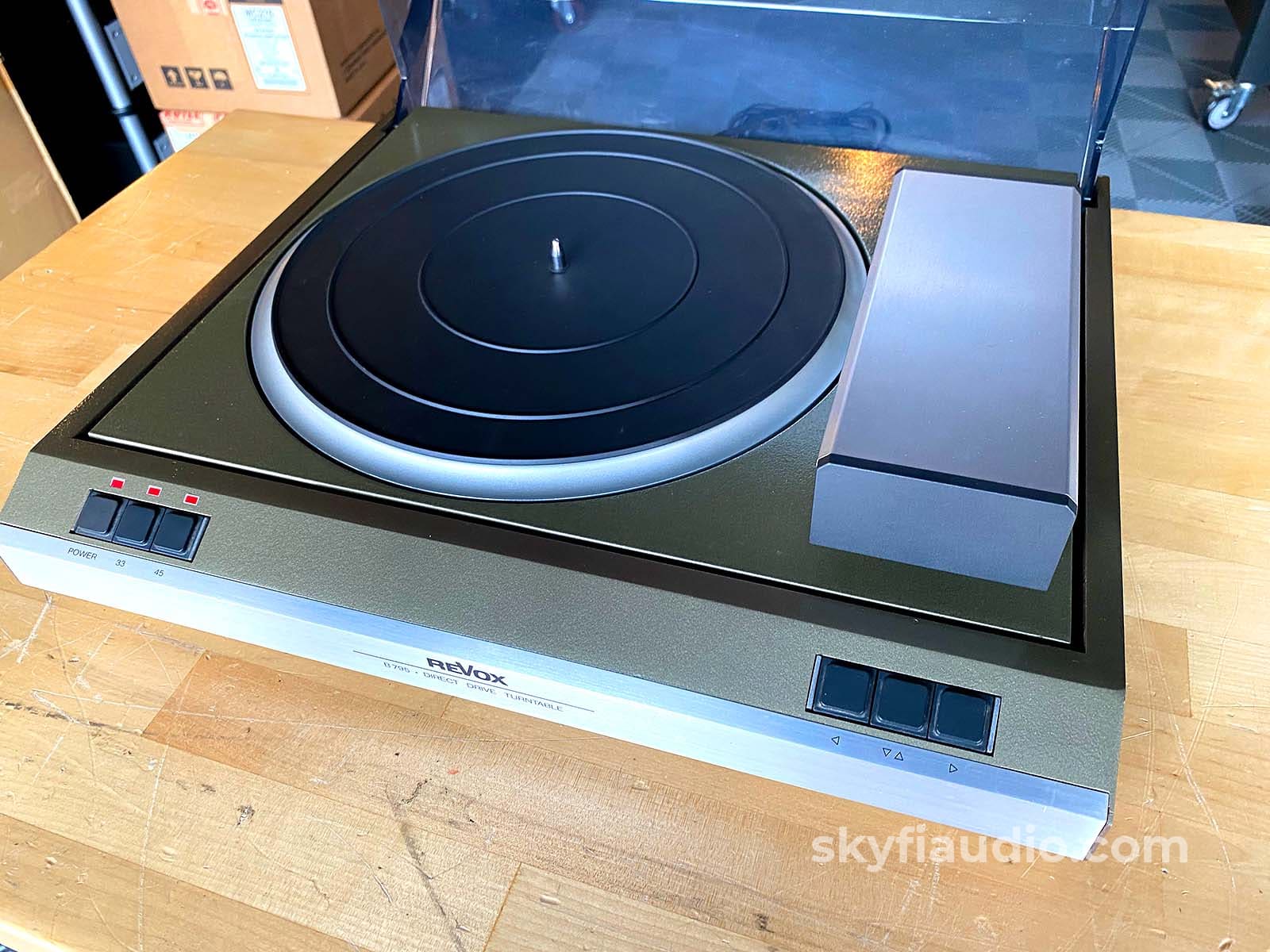 Revox B795 Tangential Tracking Semi-Automatic Turntable
