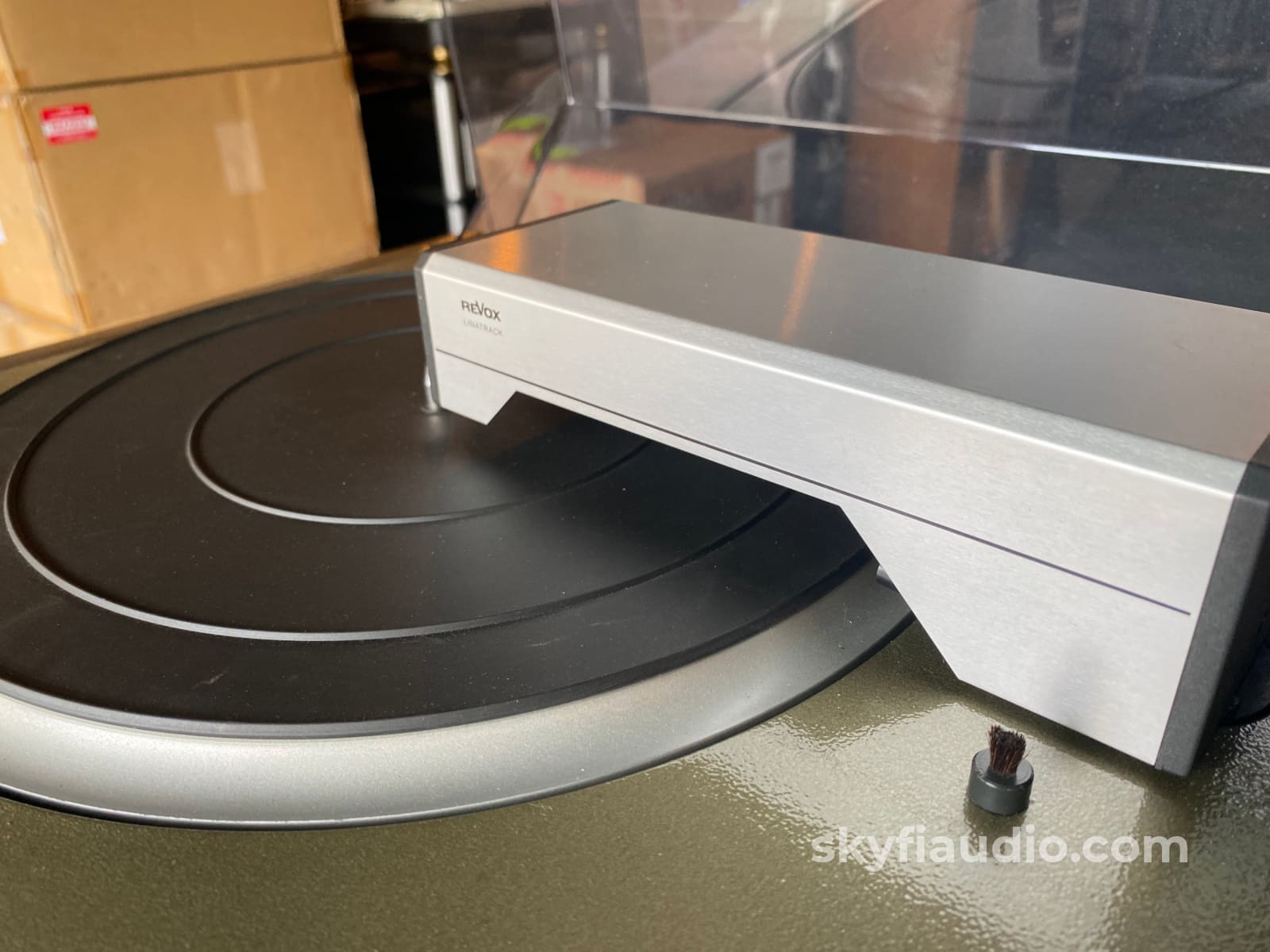 Revox B795 Tangential Tracking Semi-Automatic Turntable