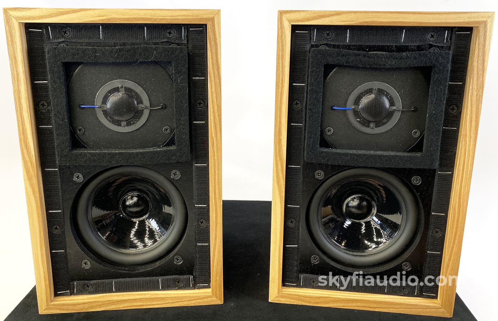 Rogers Ls3/5A Bbc Bookshelf Speakers - Mint Reissue Made In The Uk