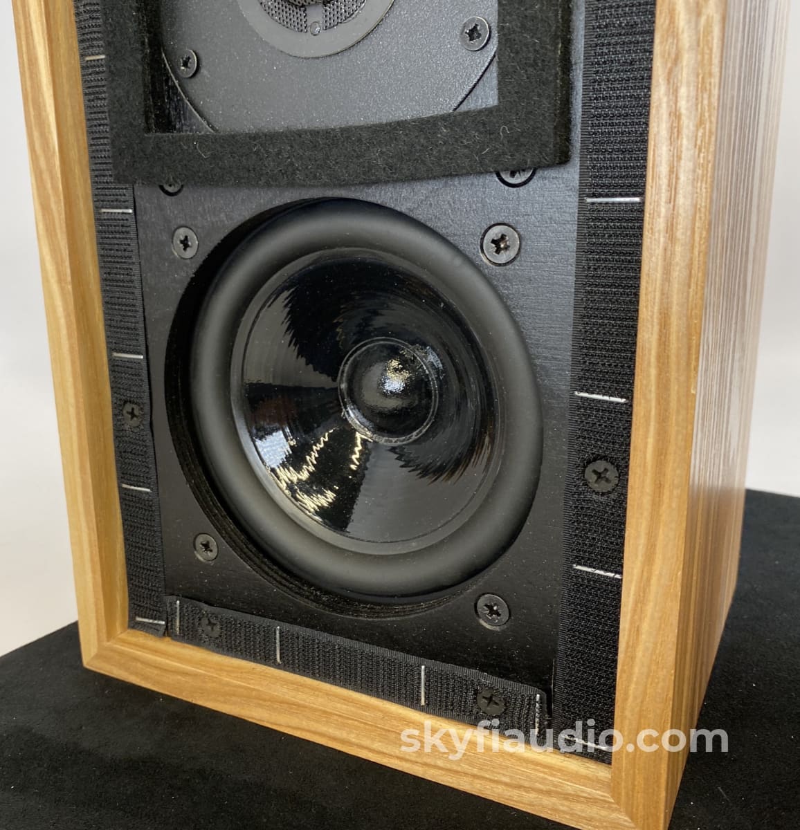 Rogers Ls3/5A Bbc Bookshelf Speakers - Mint Reissue Made In The Uk