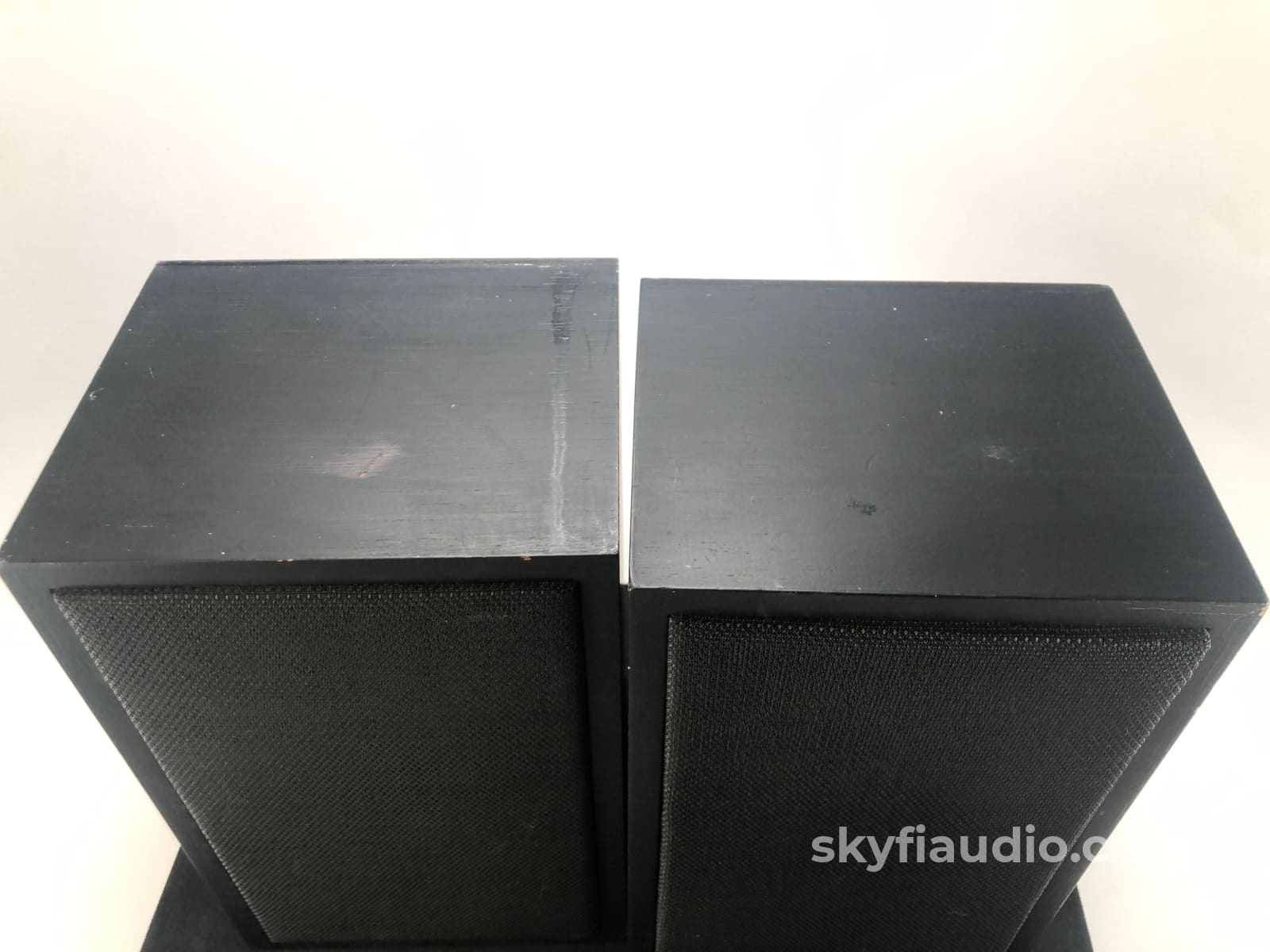 Rogers LS3/5A BBC Speakers - A True Audio Classic