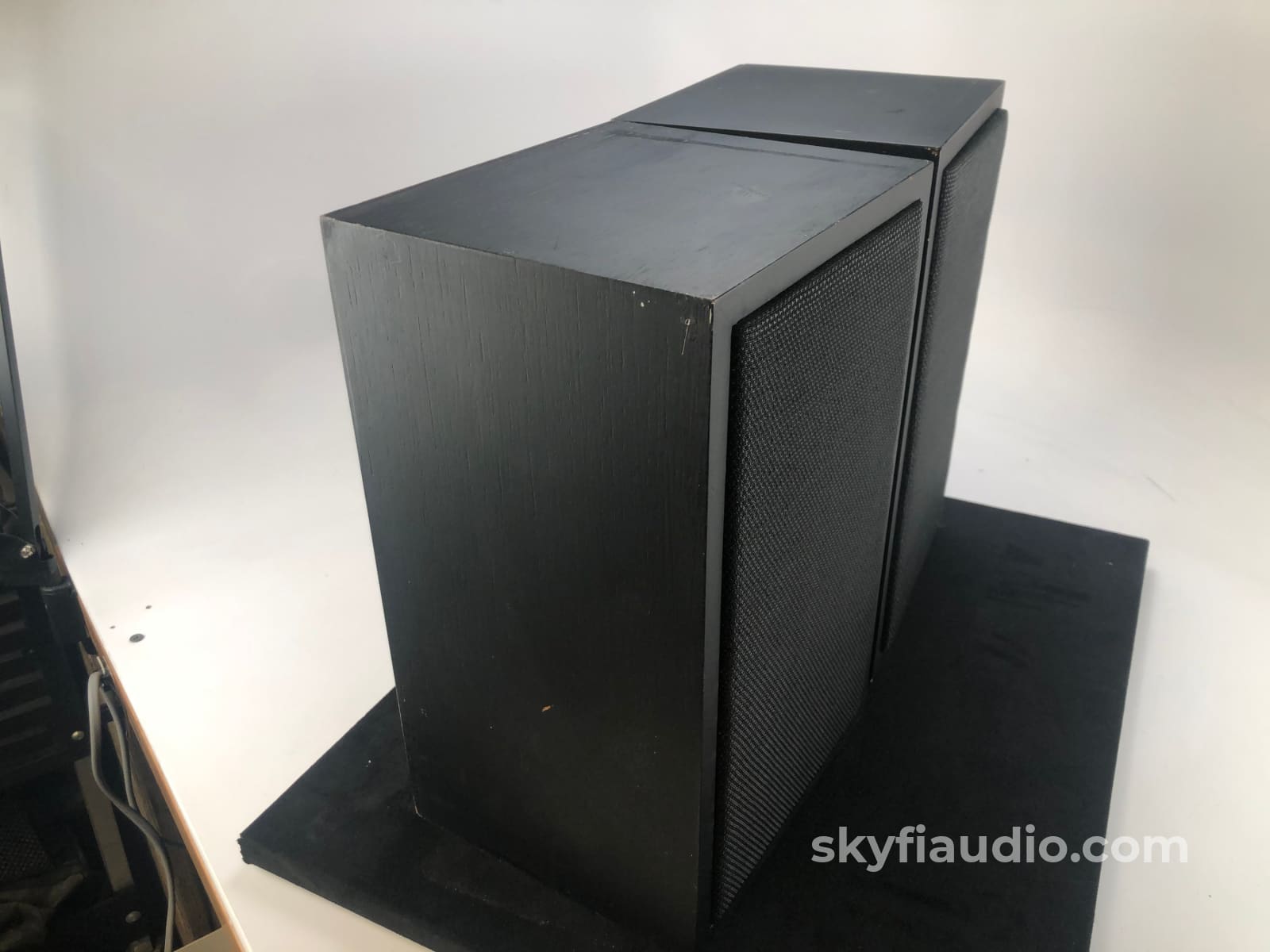 Rogers LS3/5A BBC Speakers - A True Audio Classic