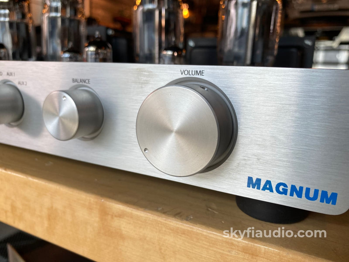 Rogue Audio Cronus Magnum Tube Integrated W/Solid State Phono Stage Amplifier