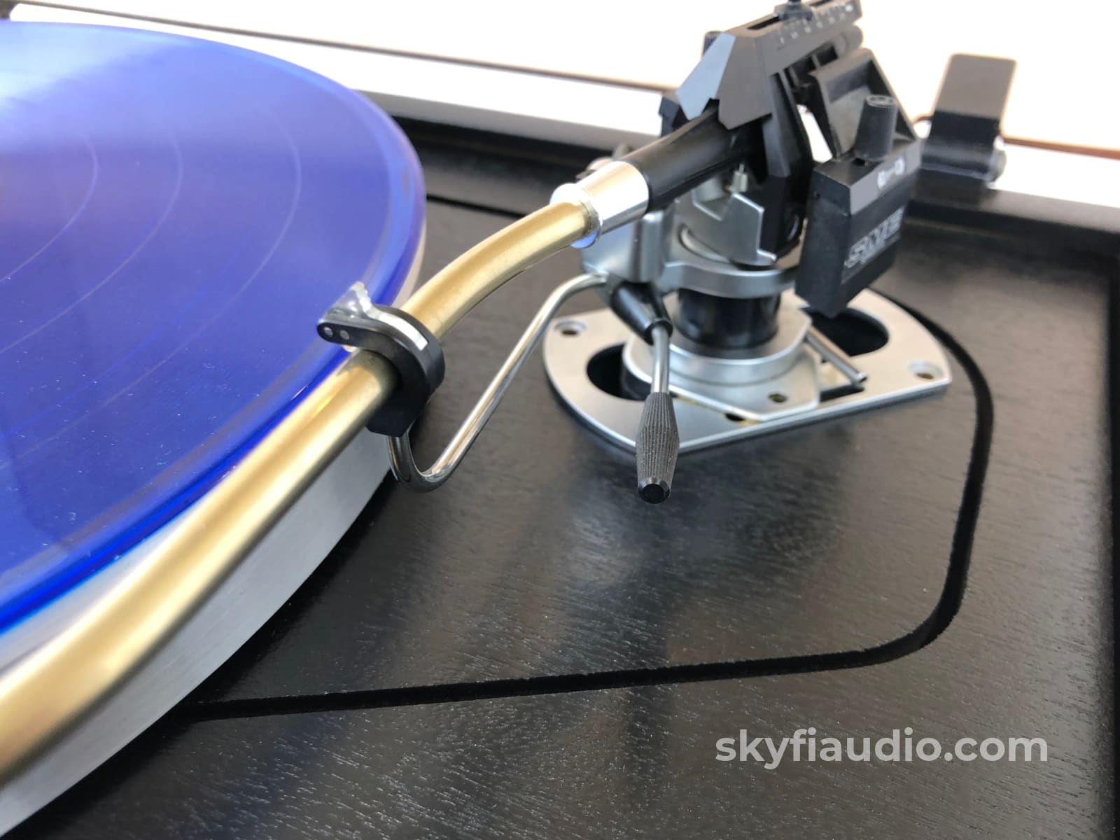 Roksan Xerxes Turntable With Improved Sme And Ps/2 Outboard Power Supply