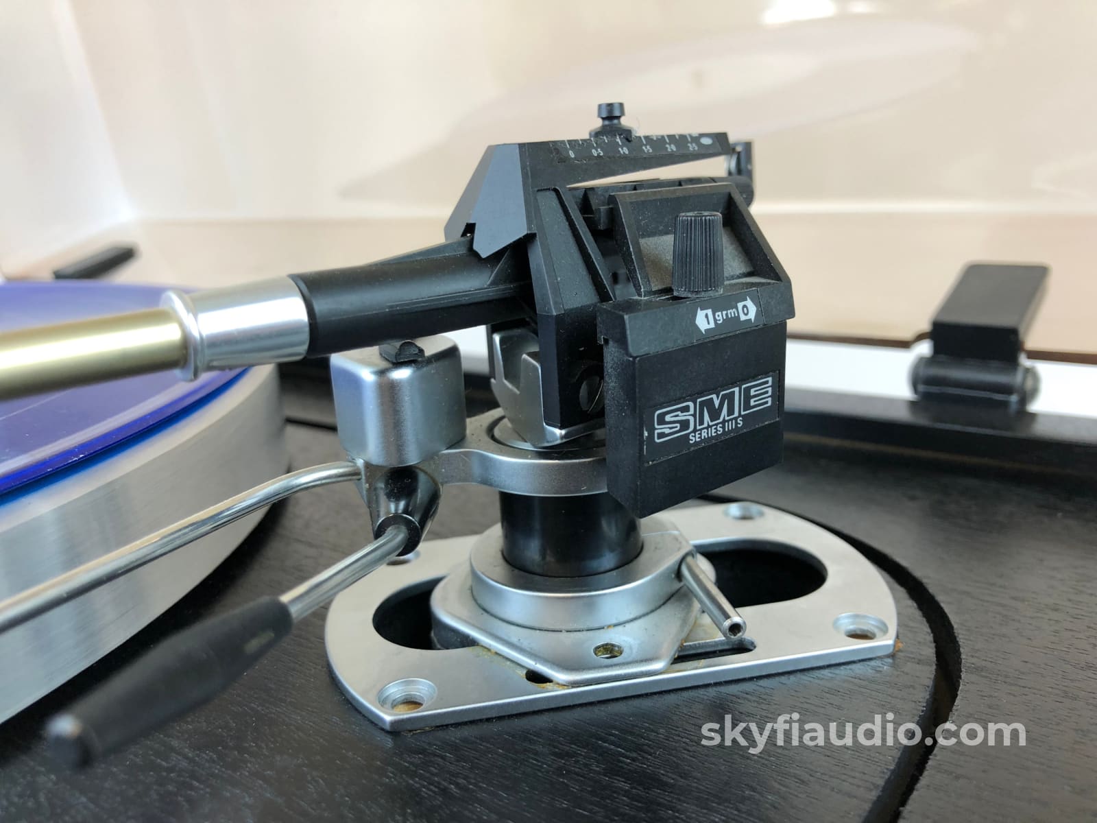 Roksan Xerxes Turntable With Improved Sme And Ps/2 Outboard Power Supply