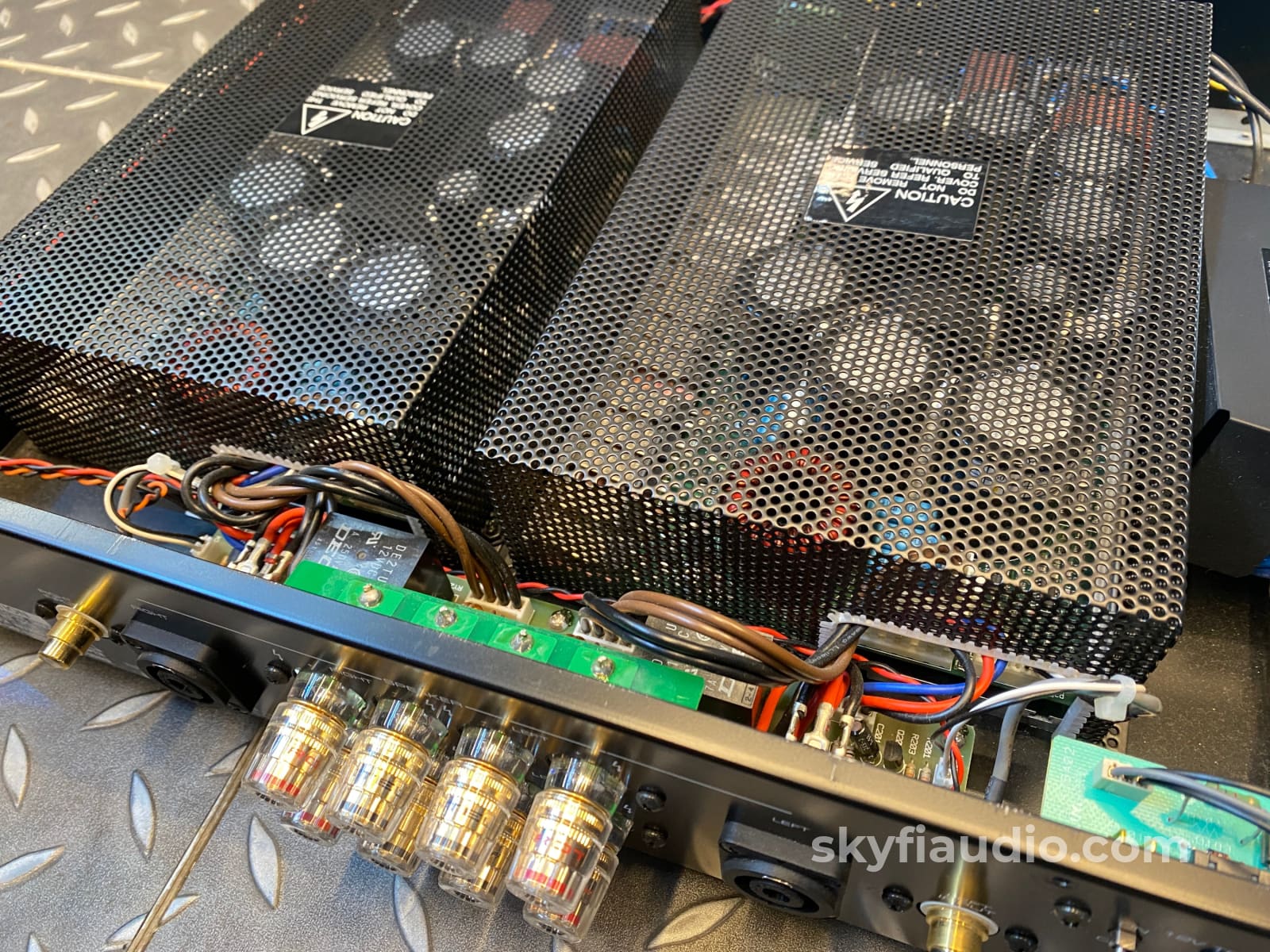 Rotel Rb-1092 Stereo Amplifier Fully Tested 500 Watts Rms @ 8 Ohms