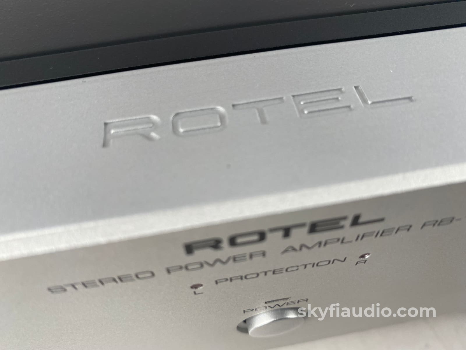 Rotel Rb-1092 Stereo Amplifier Fully Tested 500 Watts Rms @ 8 Ohms