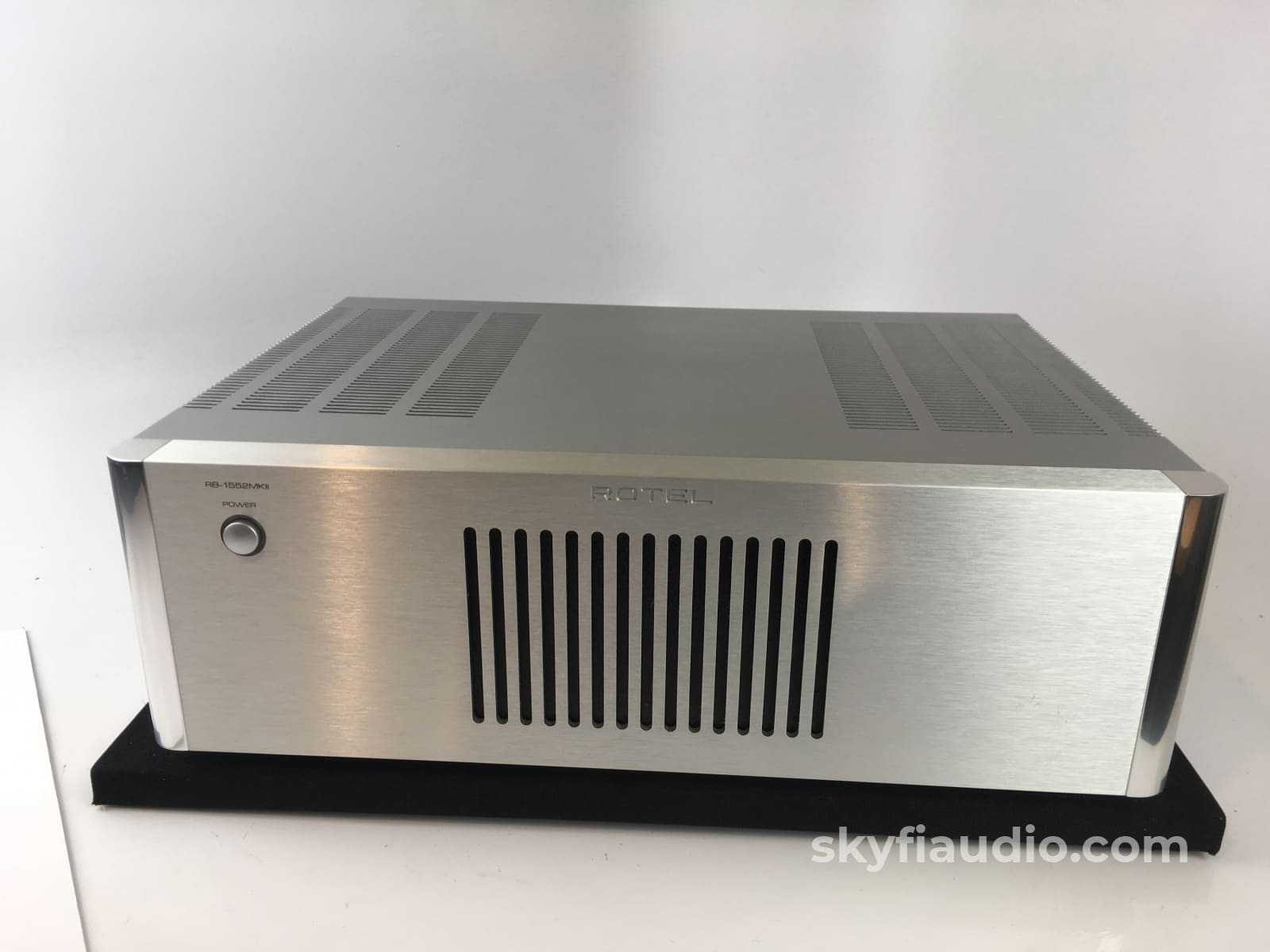 Rotel Rb-1552 Mk2 Solid State Amplifier 130W X 2