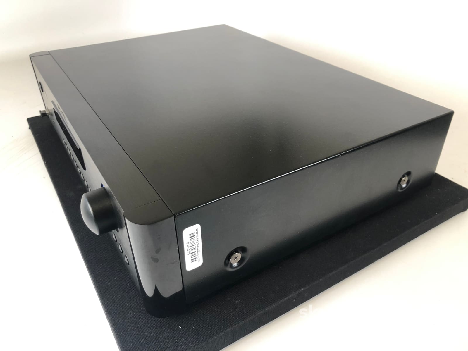 Rotel Rc-1570 Preamp/Dac With Phono Input Preamplifier