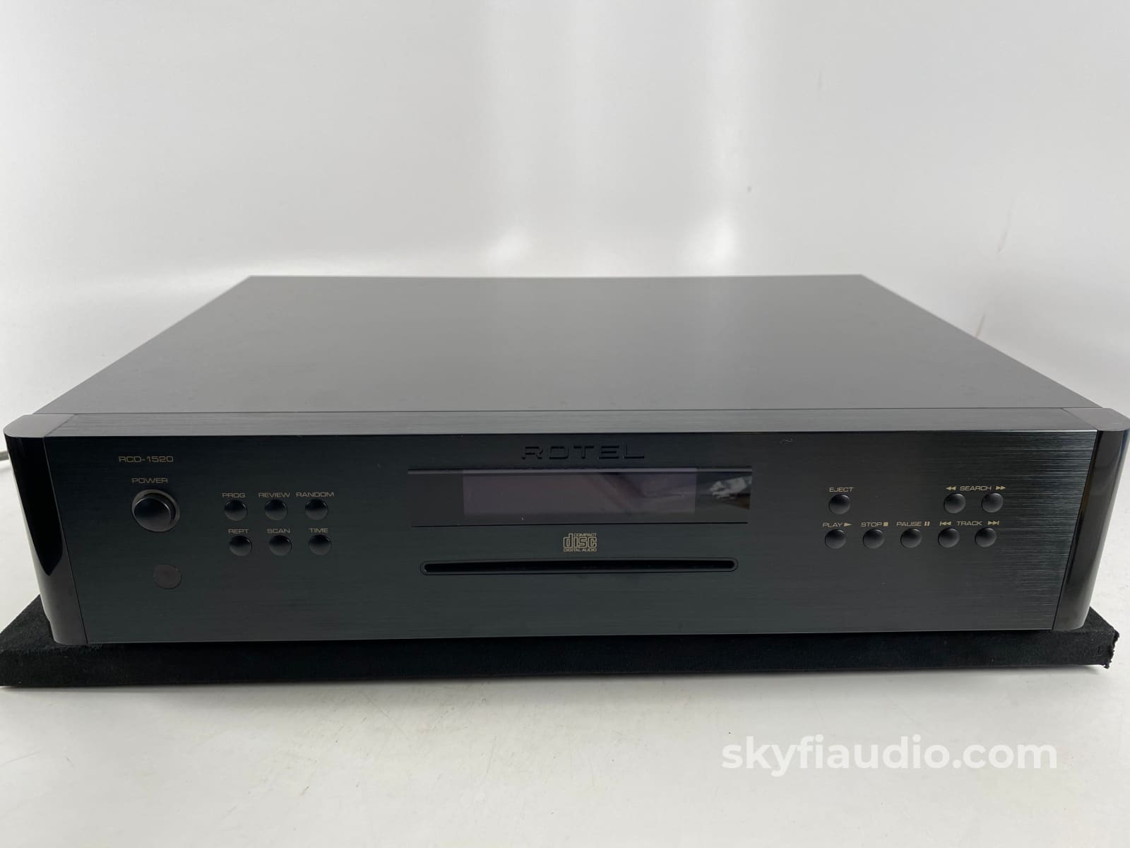 Rotel Rcd-1520 Cd Player Superb Wolfson Dac + Digital