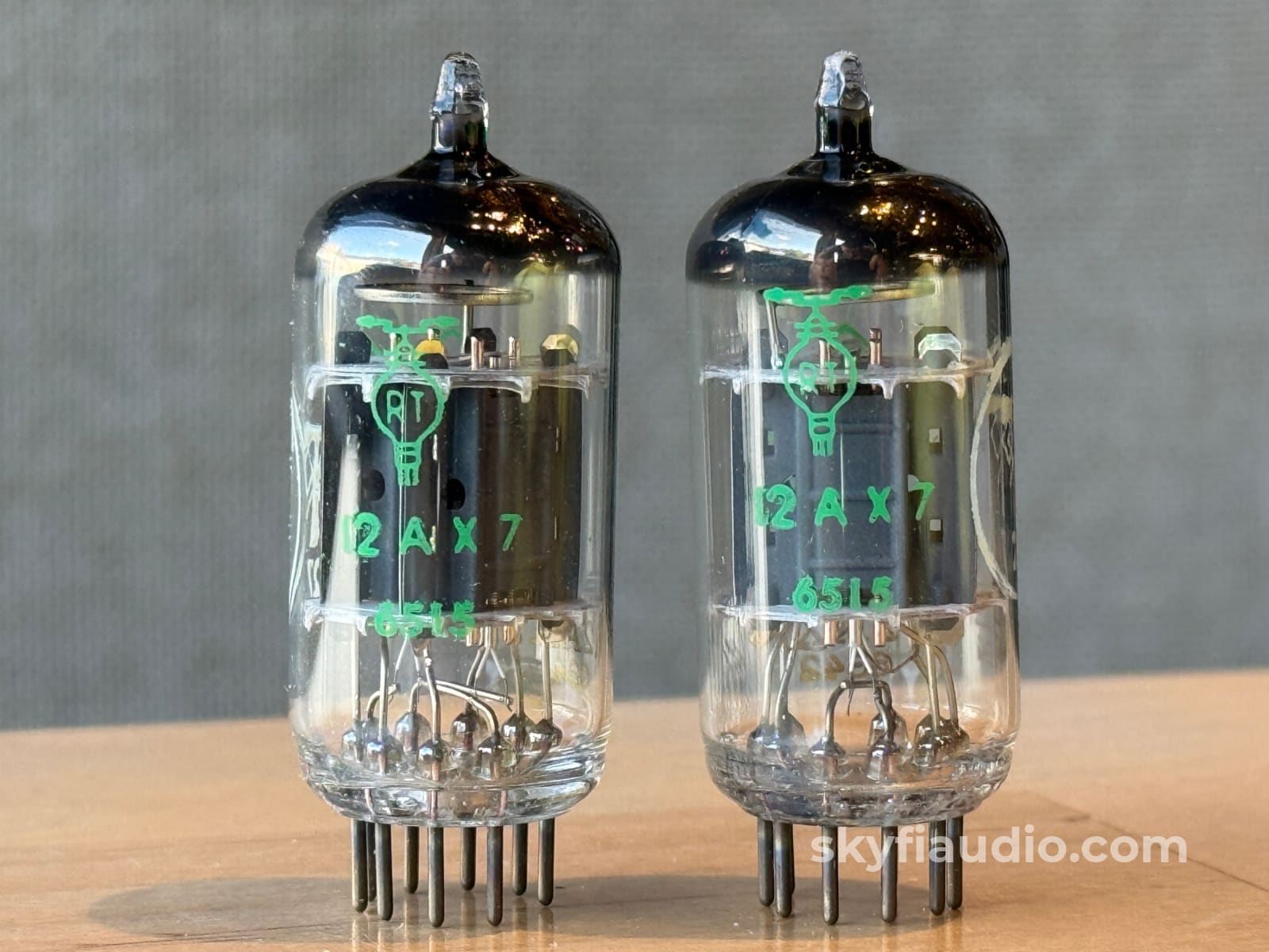 RT La Radiotechnique 12AX7 Pair - Balanced Triodes - Made in France Accessory