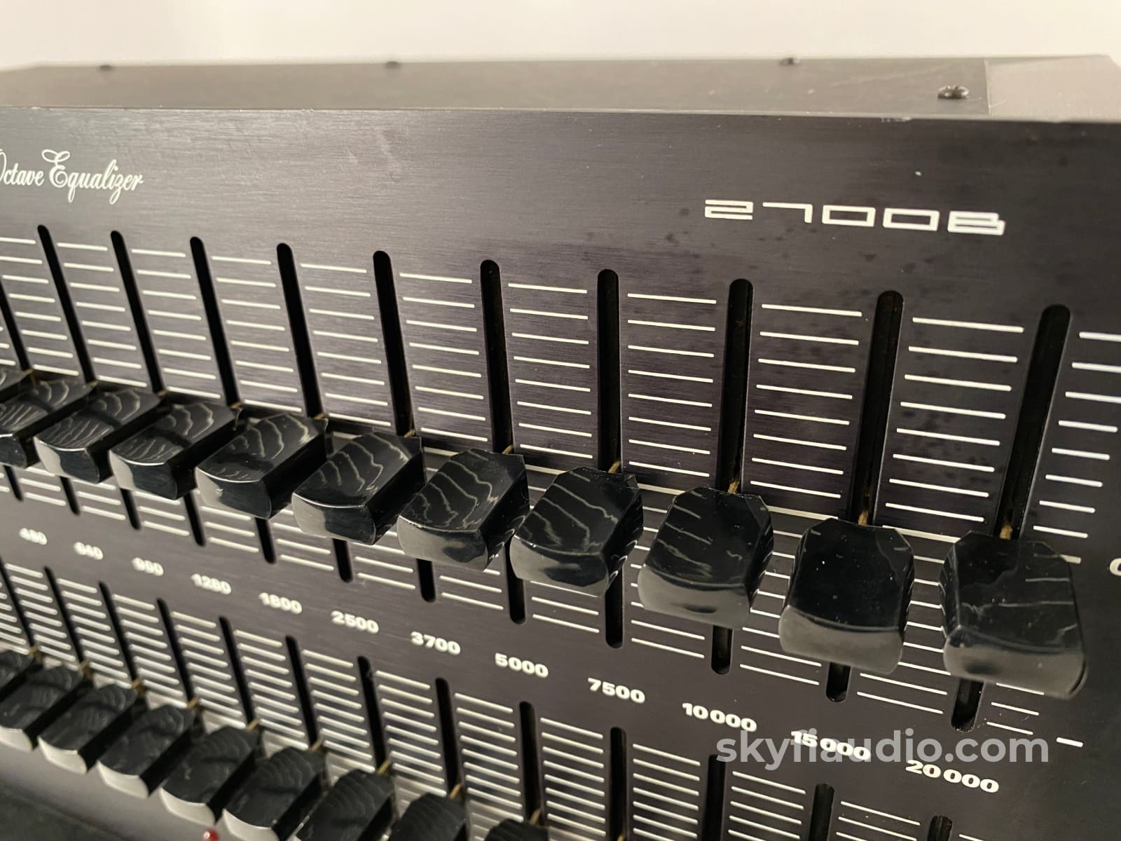 Sae 2700B Stereo Half-Octave Equalizer Eq - Wow