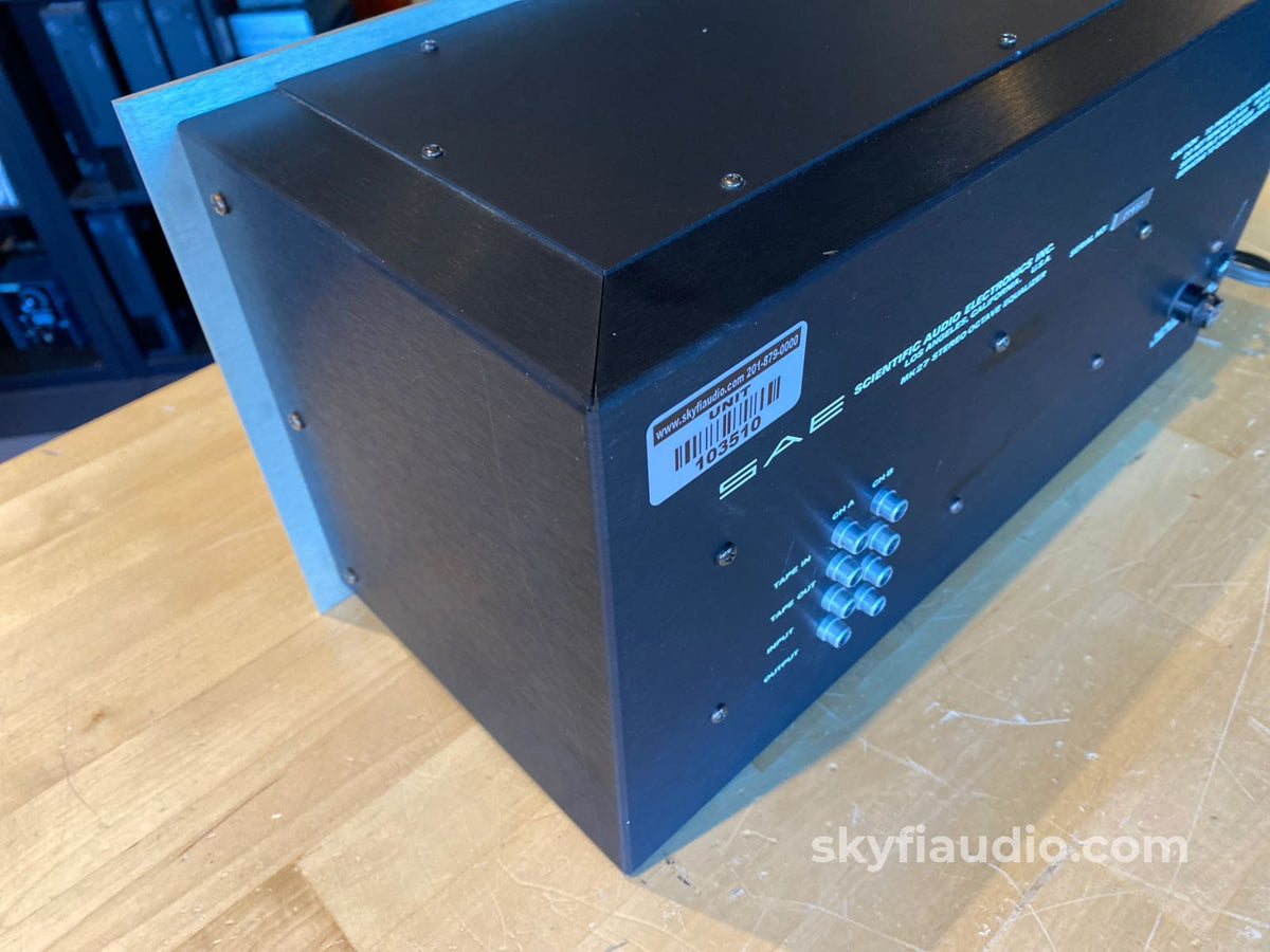 Sae 4 Piece Vintage System In Wood Cabinets - Wow!