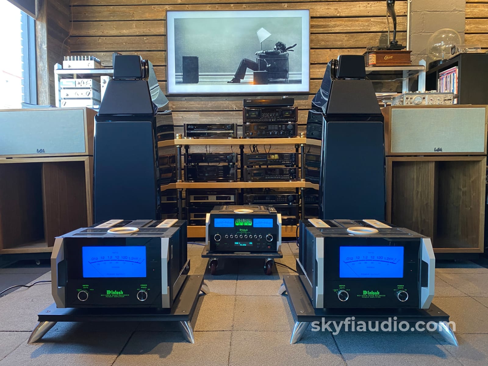 Salamander Designs Synergy Amplifier Stands (Pair) Great For Mcintosh Amplifiers! Accessory