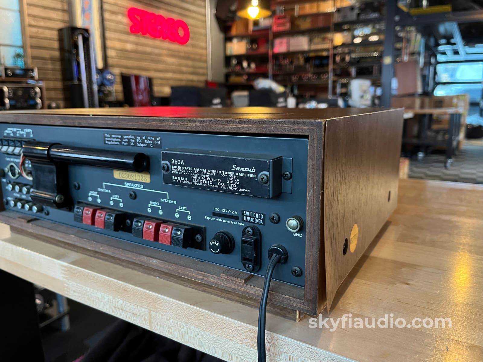 Sansui 350A Vintage AM/FM Receiver Integrated Amplifier