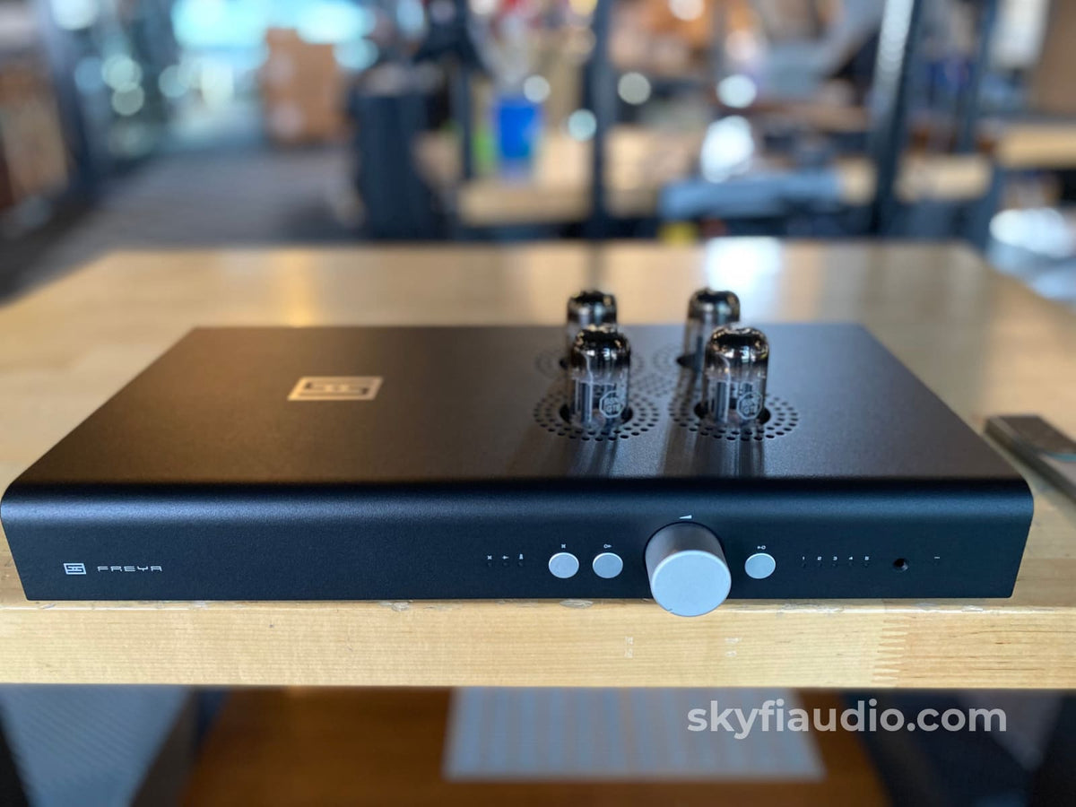 Schitt Audio Freya + Tube Preamp With Remote Preamplifier