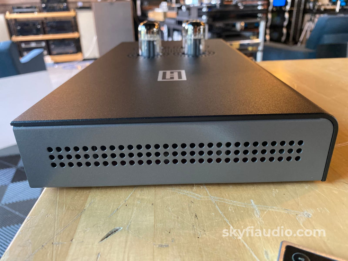 Schitt Audio Freya + Tube Preamp With Remote Preamplifier