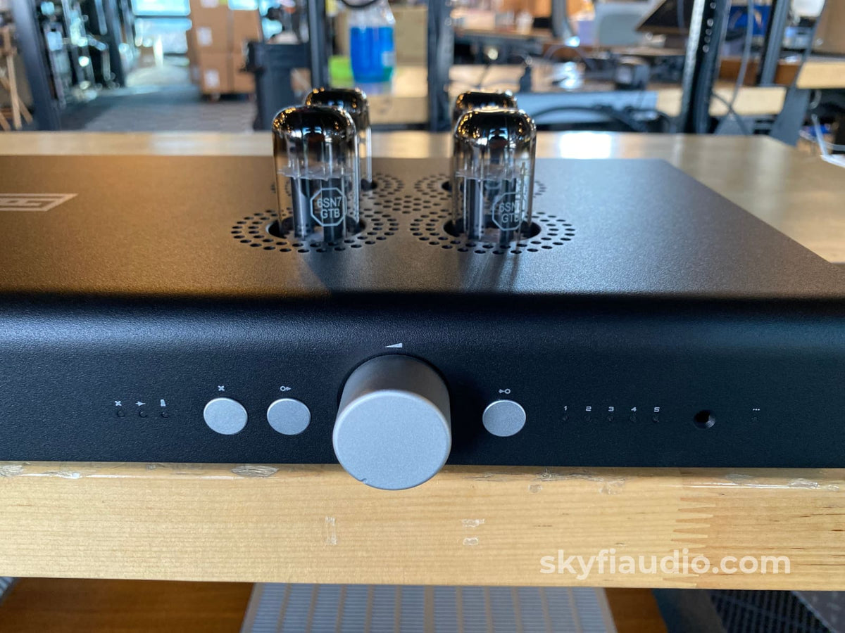 Schitt Audio Freya + Tube Preamp With Remote Preamplifier