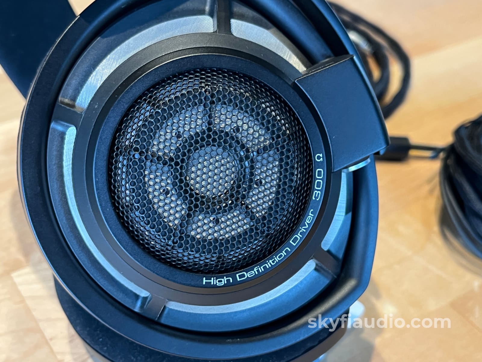 Sennheiser HD 800 Reference Open Back Headphones