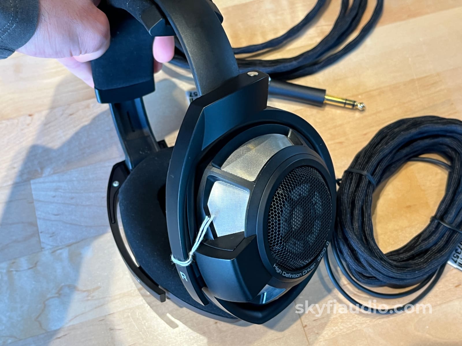 Sennheiser HD 800 Reference Open Back Headphones Headphones