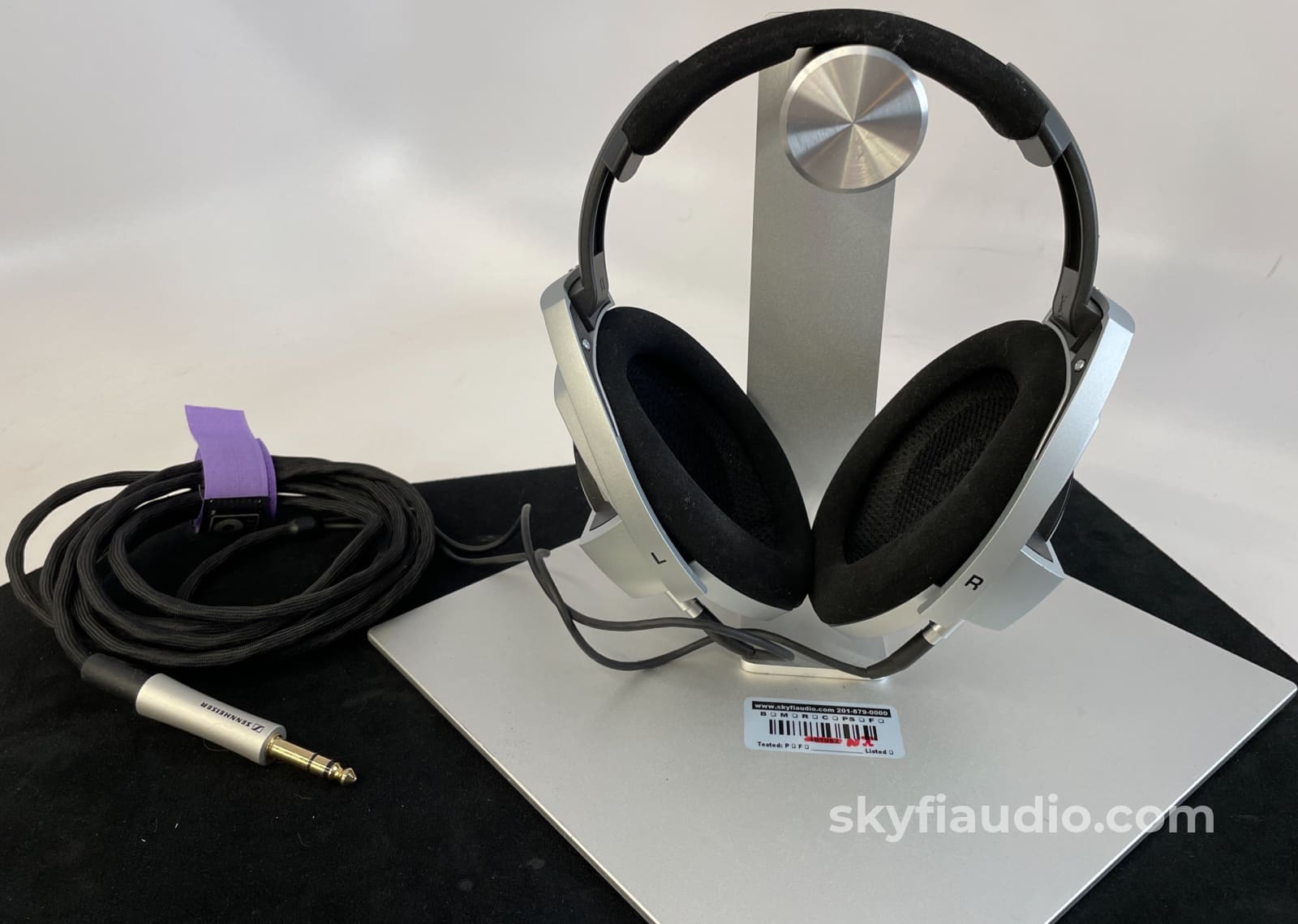 Sennheiser Hd800 Dynamic Reference Headphones - Super Clean