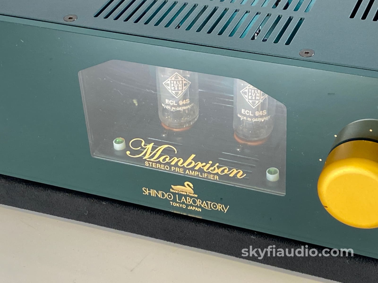 Shindo Laboratory Monbrison Tube Preamp With Phono - Rare Preamplifier