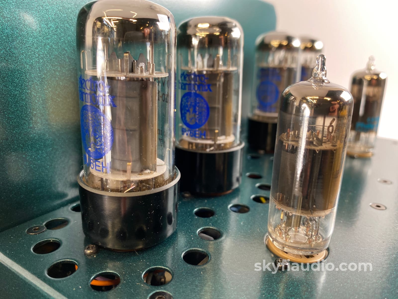 Shindo Laboratory Montille Tube Amplifier - 6V6 Tubes Handmade In Japan