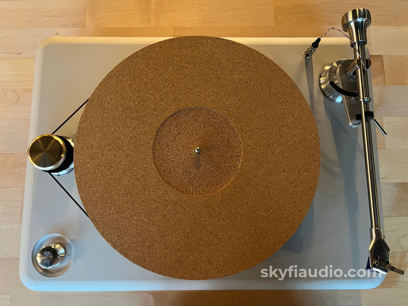 Shinola Runwell Turntable (White Oak) Turntable