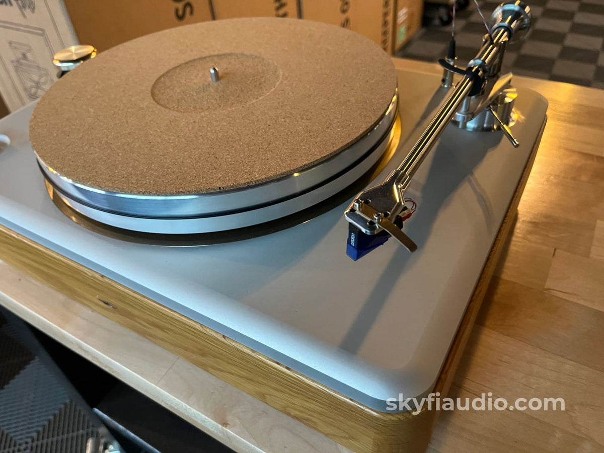 Shinola Runwell Turntable (White Oak) Turntable