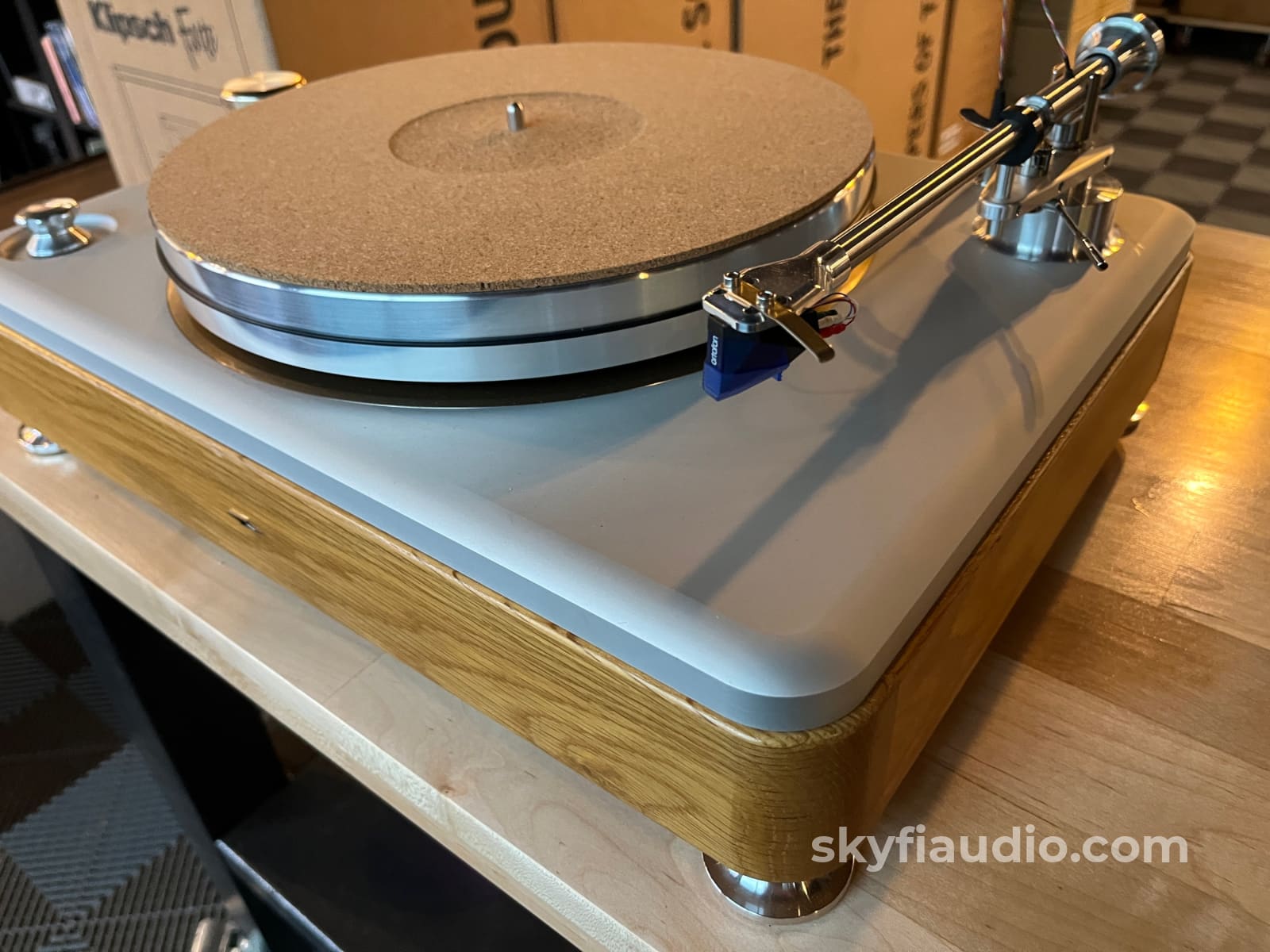 Shinola Runwell Turntable (White Oak) Turntable