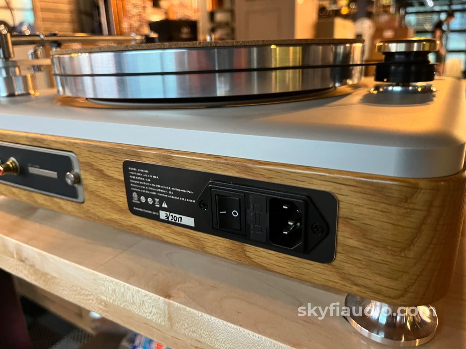 Shinola Runwell Turntable (White Oak) Turntable