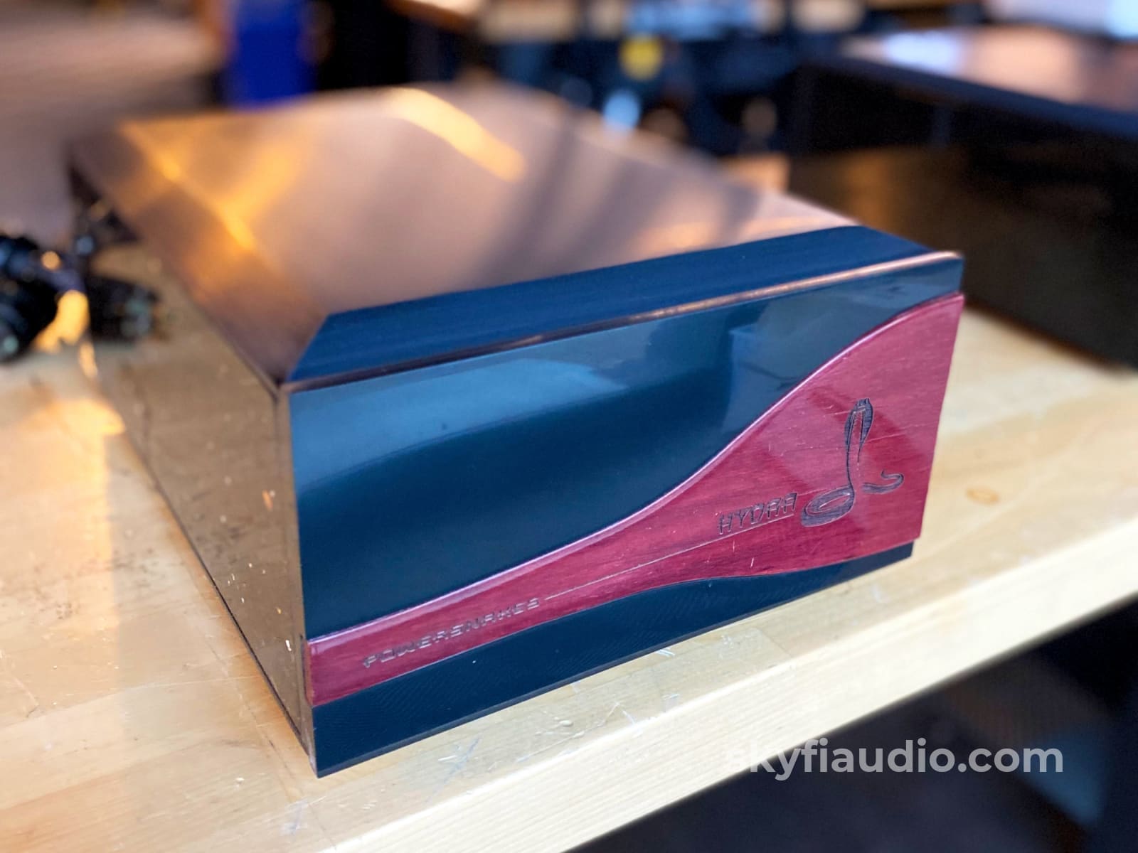 Shunyata Hydra Powersnakes Power Conditioner Original Wood Version