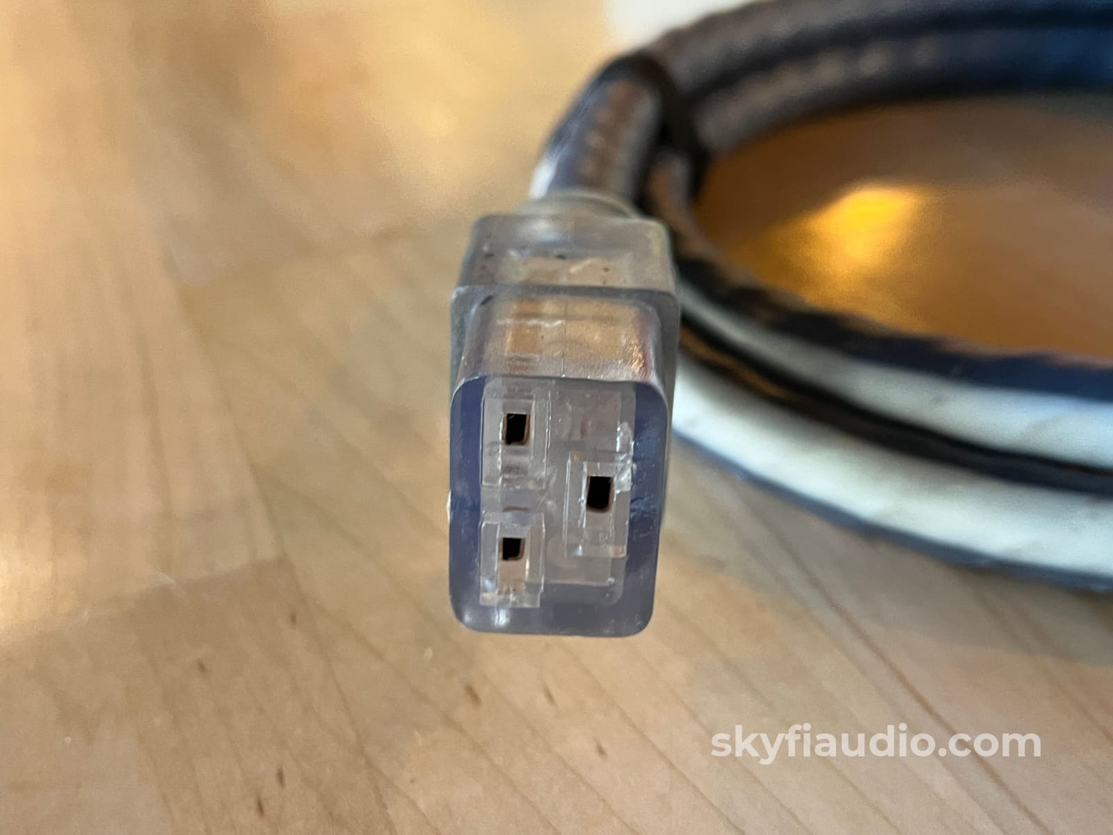 Shunyata Venom HC 10AWG Power Cable - W/ C19 Connector - 1.75m Cables