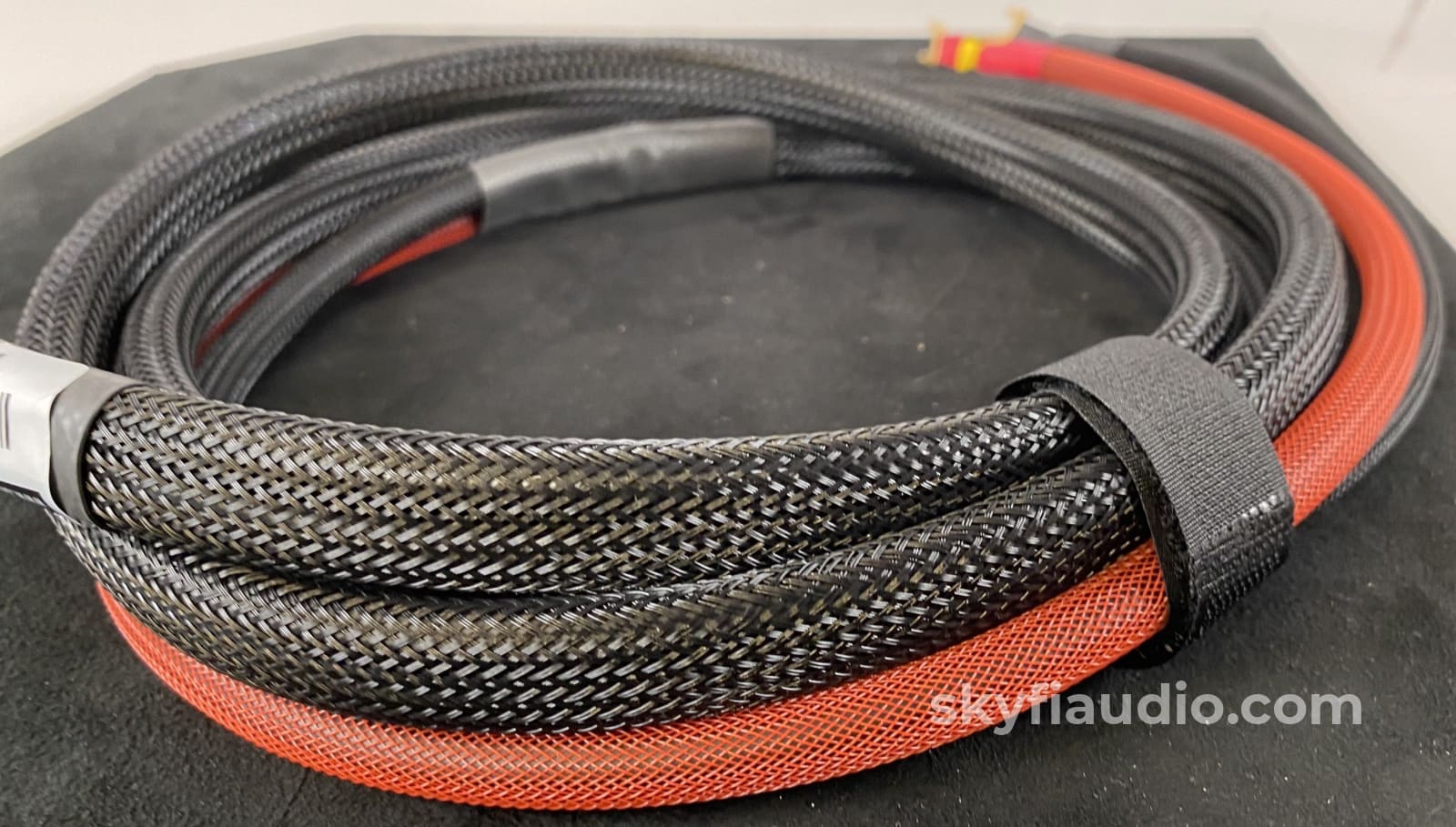 Signal Cable - Custom Rel Subwoofer With Speakon Connector To Spades 8 Feet Cables