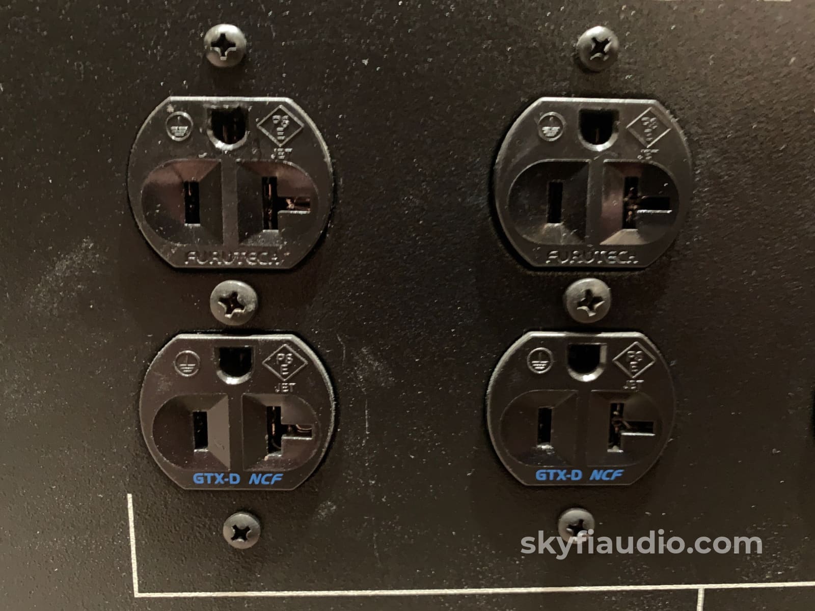 Silver Circle Audio Tchaik 6 Power Conditioner - Highly Reviewed