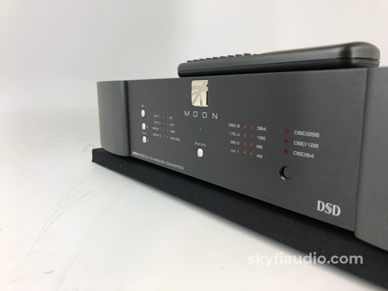 Simaudio 280D Dac - Dsd64/128/256 Capable With Remote Cd + Digital