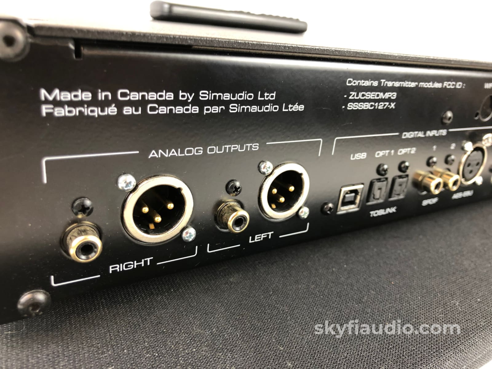 Simaudio 280D Dac - Dsd64/128/256 Capable With Remote Cd + Digital