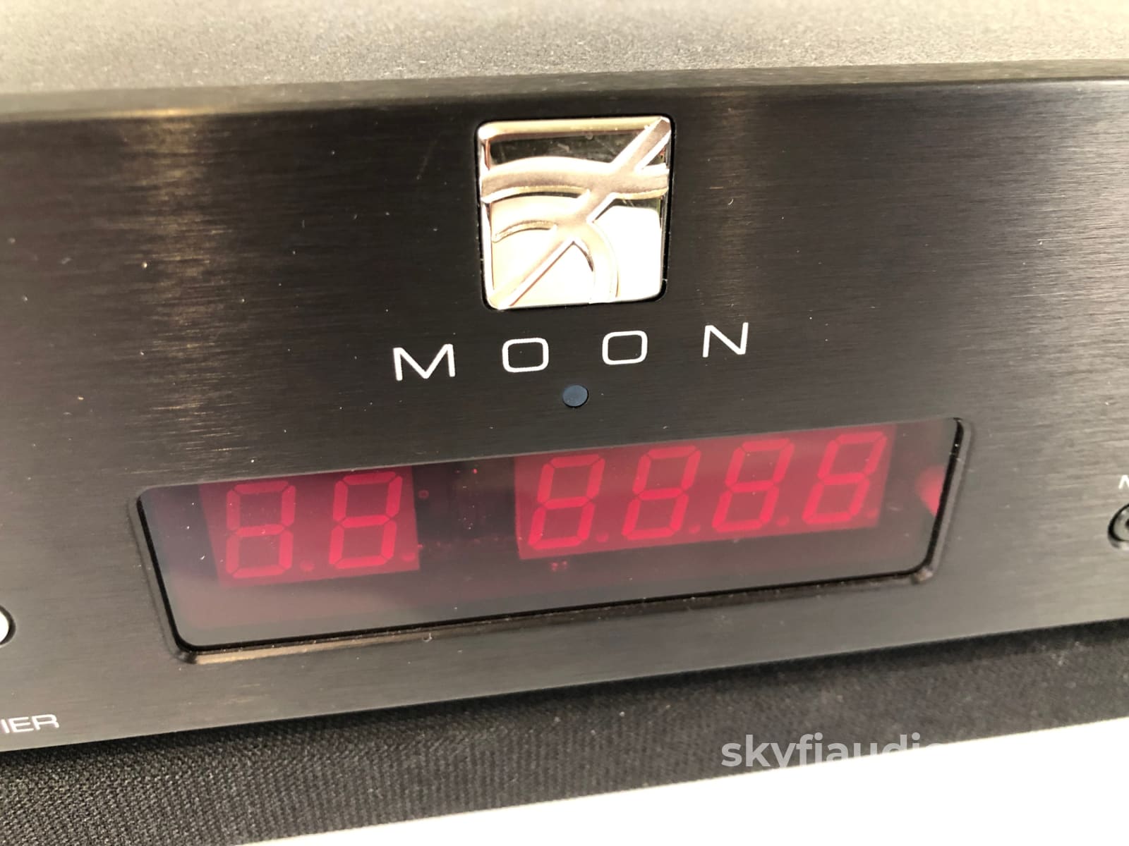 Simaudio 350P Analog Preamp/Dac - Complete And Like New Preamplifier
