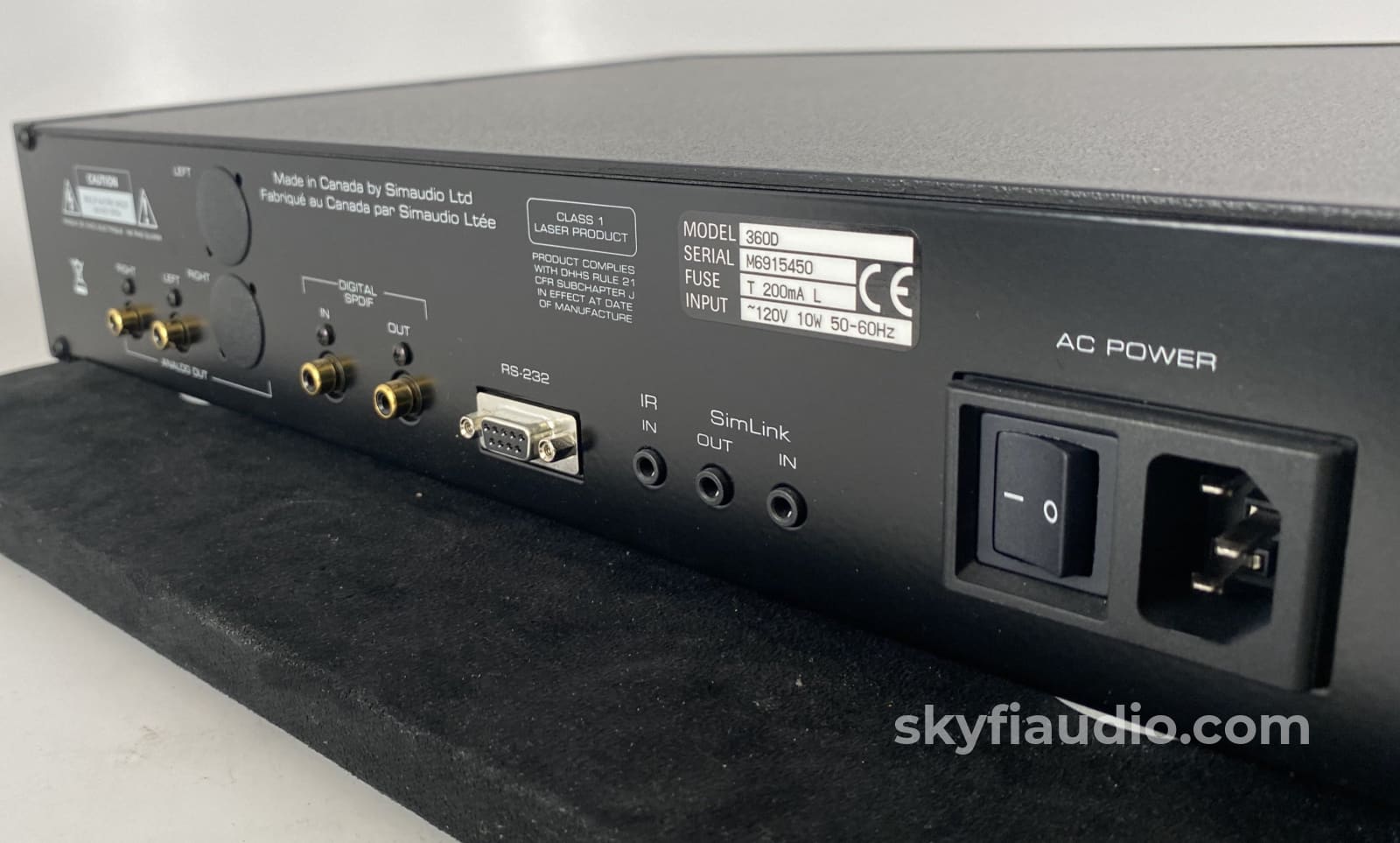 Simaudio Moon 360D - Upsampling 24-Bit/1.411Mhz Cd Player And Dac With Remote + Digital