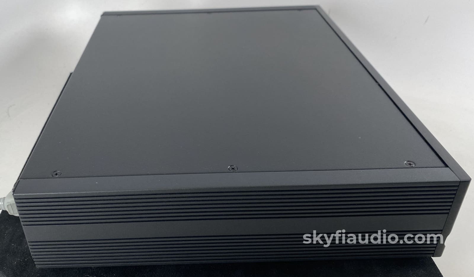 Simaudio Moon 360D - Upsampling 24-Bit/1.411Mhz Cd Player And Dac With Remote + Digital