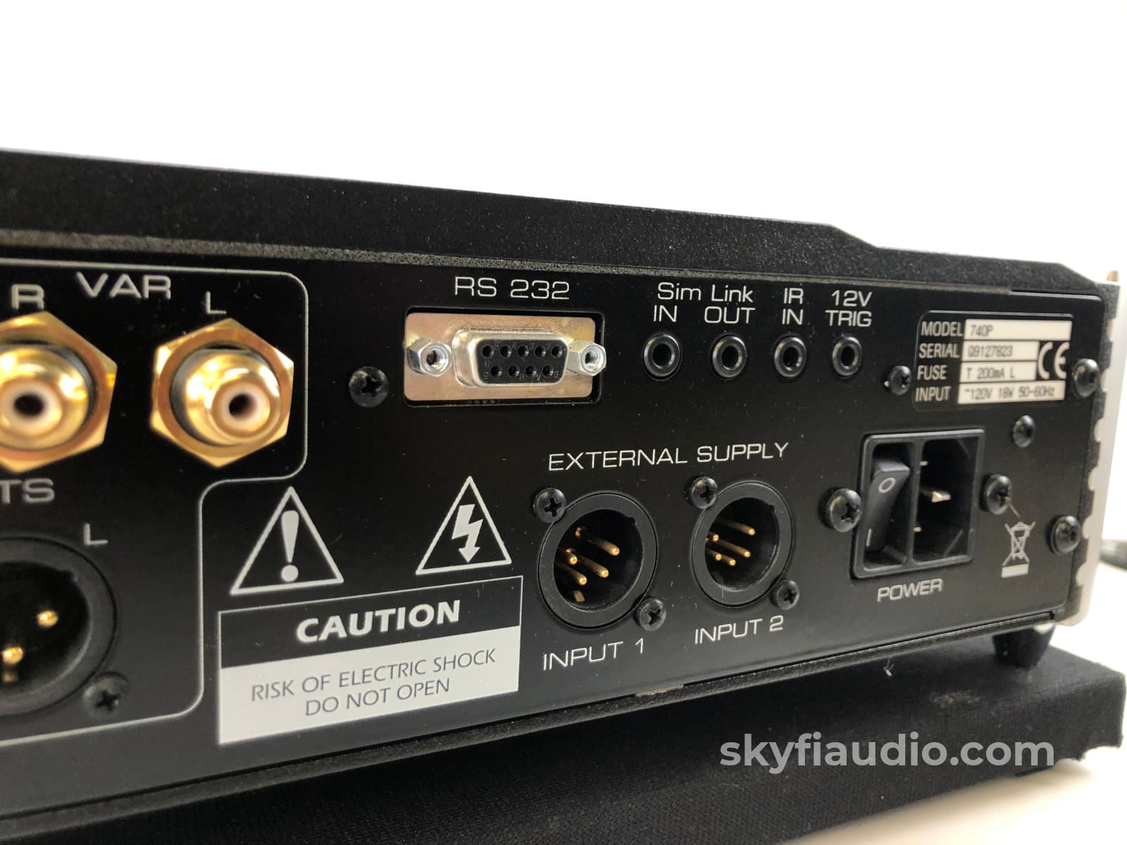 Simaudio Moon Evolution 740P Analog Preamplifier - Complete W/Remote Box And Manual