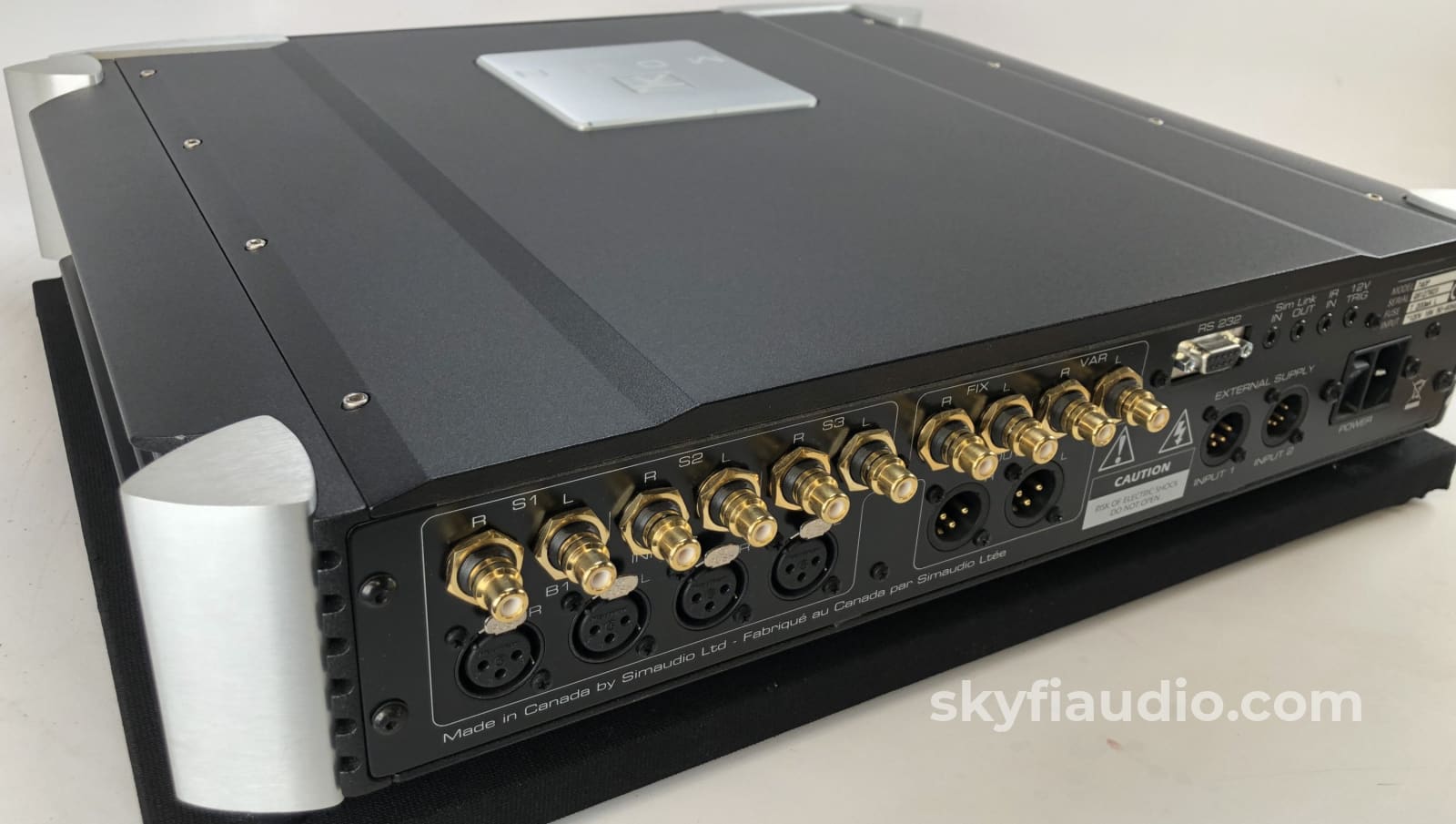 Simaudio Moon Evolution 740P Analog Preamplifier - Complete W/Remote Box And Manual