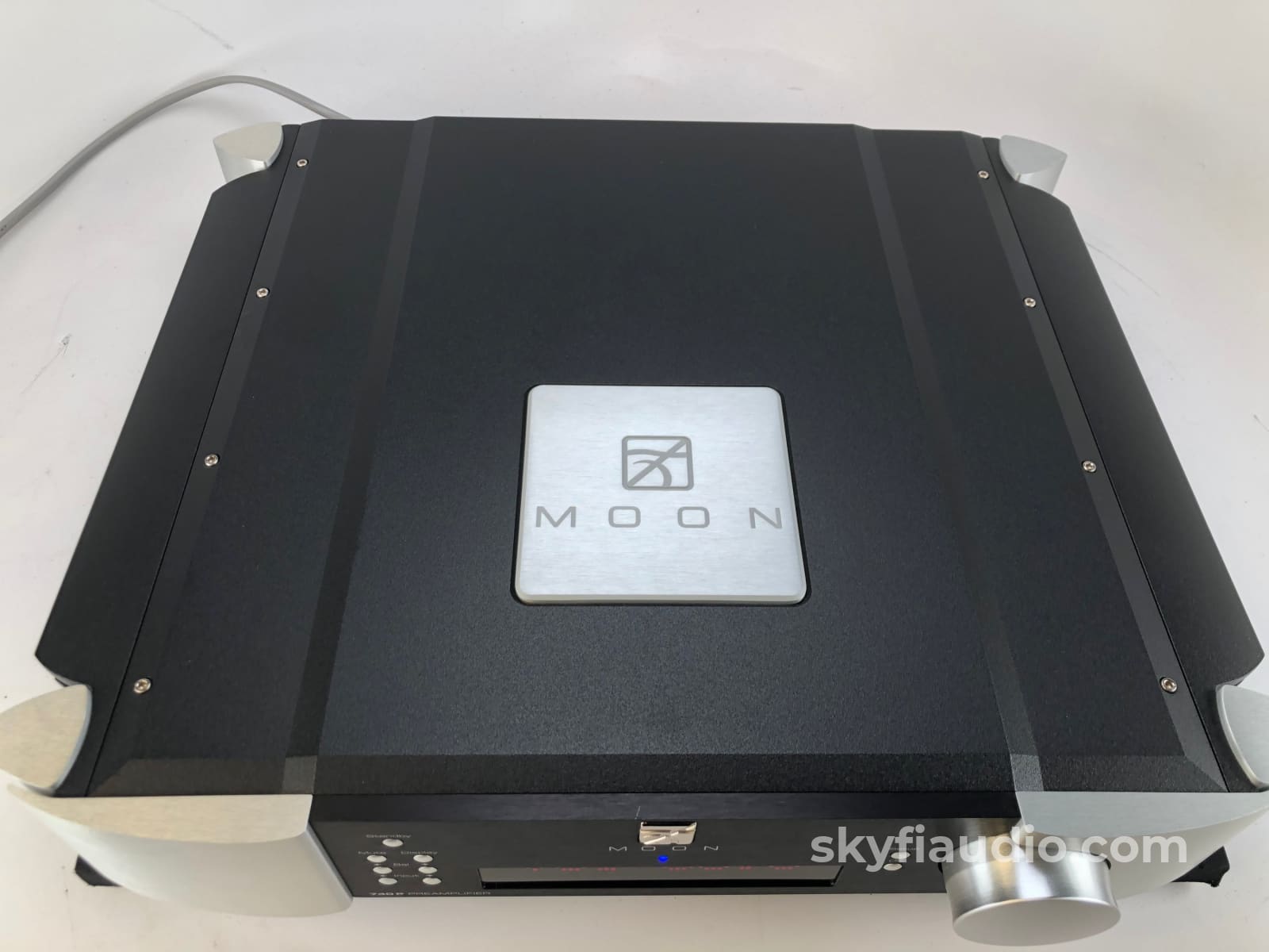 Simaudio Moon Evolution 740P Analog Preamplifier - Complete W/Remote Box And Manual
