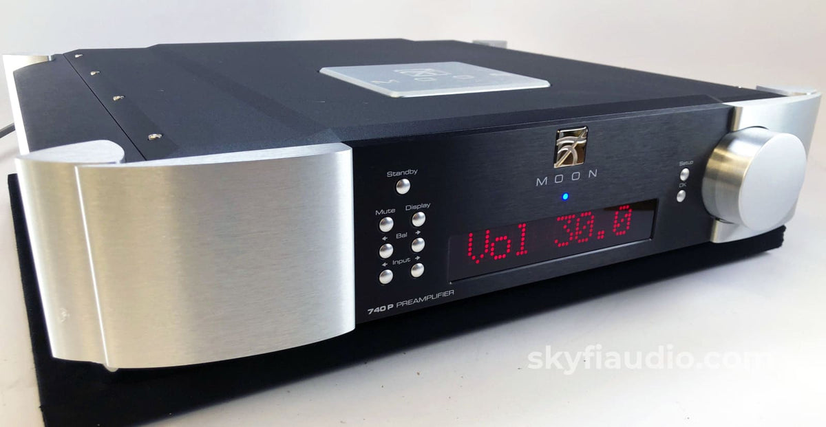 Simaudio Moon Evolution 740P Preamplifier - Like New And Under Warranty