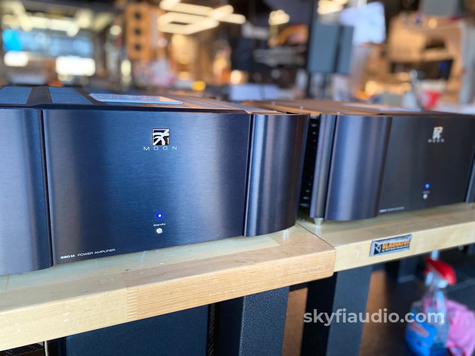 Simaudio 880M Mono Flagship Power Amplifiers - Tested At 1000W Amplifier