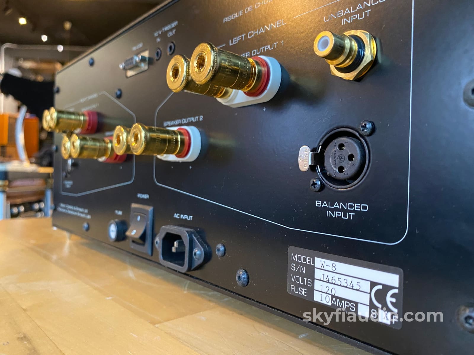 Simaudio Moon Evolution W-8 Flagship Stereo Power Amplifier