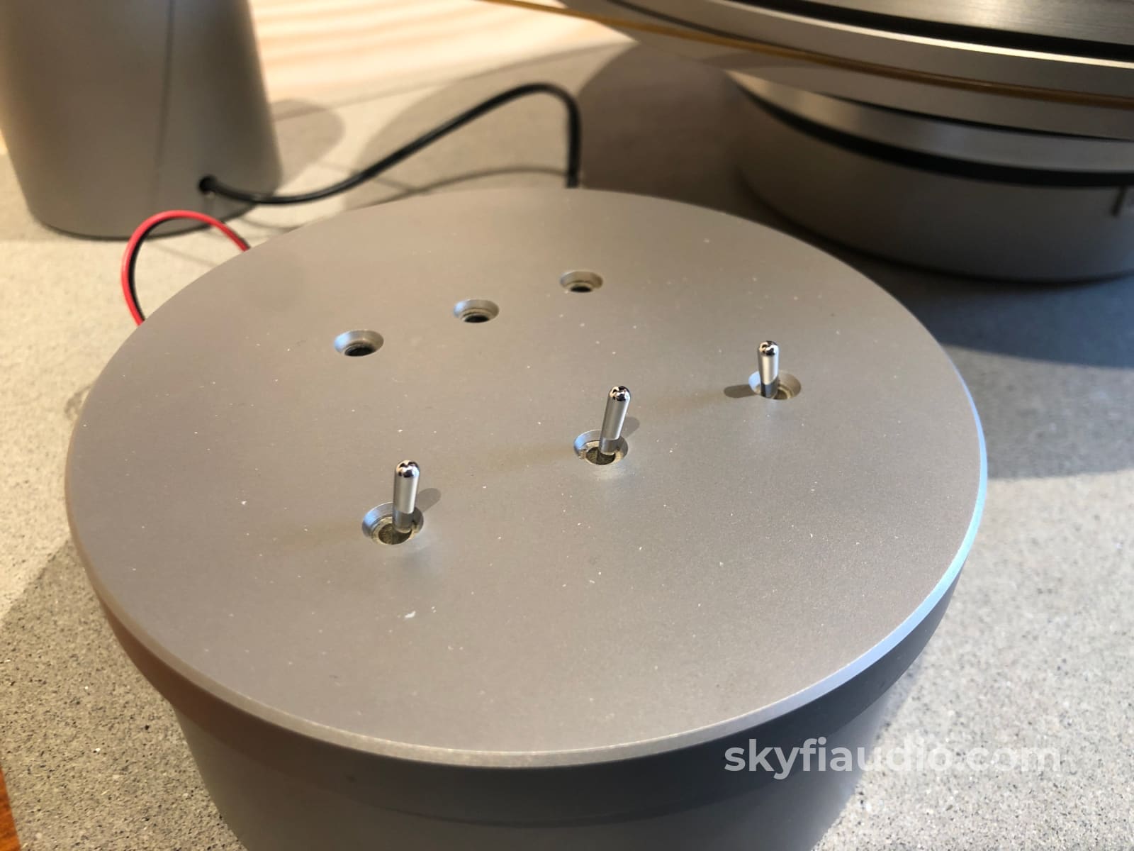 Simon Yorke Designs Model 10 Turntable With Two Tonearms + Wands Upgrades