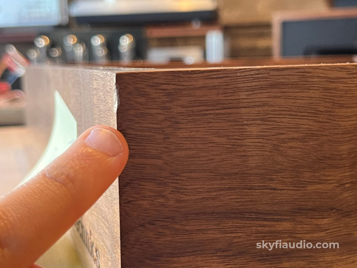 SkyFi Wood Plinth For Technics Turntables Walnut - Pre-Loved - Accessory