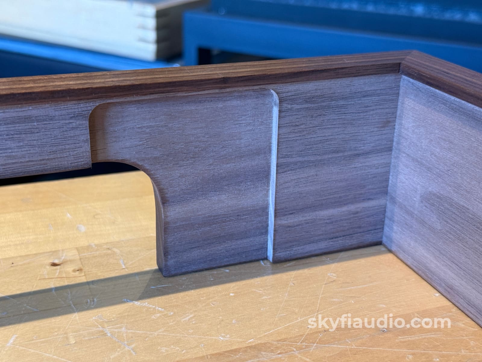 SkyFi Wood Plinth for Technics SL-1200G and Other Models Accessory