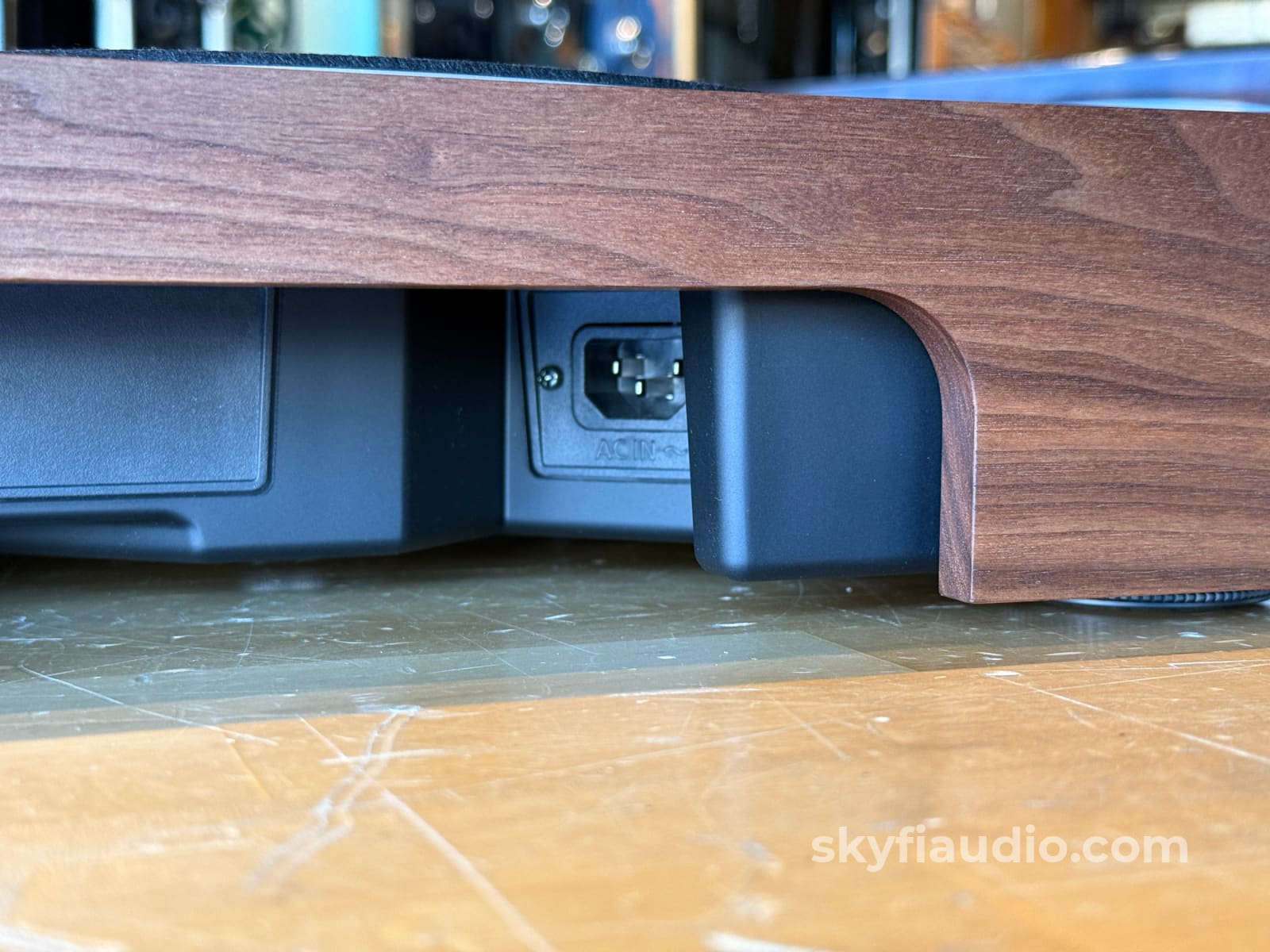 SkyFi Wood Plinth for Technics SL-1200G and Other Models Accessory